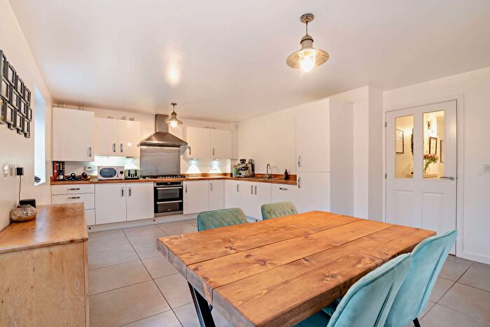 4 Bedroom Detached House For Sale In Johnson Road, Wakefield, West Yorkshire, WF2