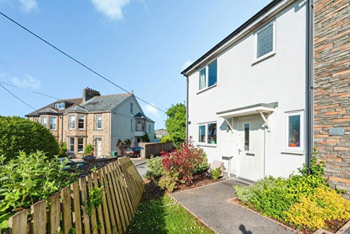 3 Bedroom End Of Terrace House For Sale In New Park Road, Wadebridge, Cornwall, PL27