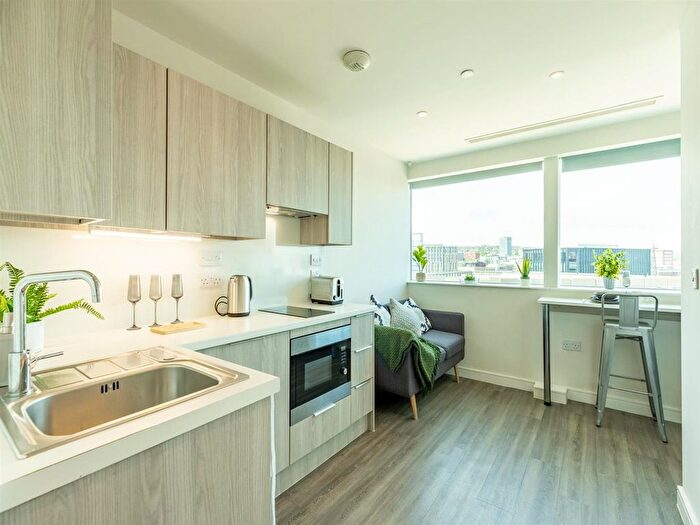 Studio To Rent In Union Street, Sheffield, S1