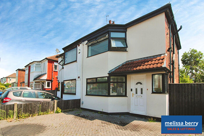 3 Bedroom Semi-Detached House For Sale In St. Austells Drive, Prestwich, Manchester, M25