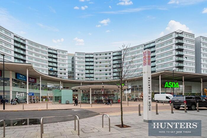 2 Bedroom Flat For Sale In Prince Regent Road, Hounslow, TW3