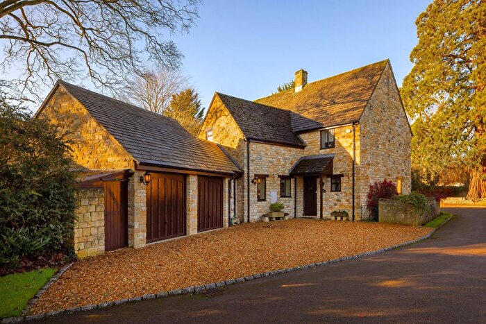 3 Bedroom Detached House For Sale In The Whitmores, Lower Slaughter, GL54