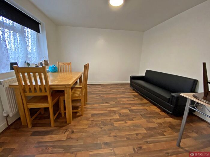 1 Bedroom Flat To Rent In High Road, Seven Kings, IG3