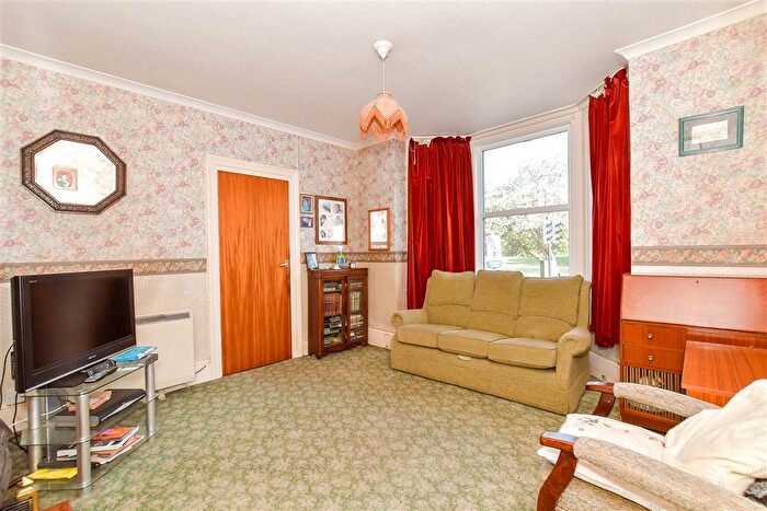 3 Bedroom Terraced House For Sale In Medina Avenue, Newport, Isle Of Wight, PO30