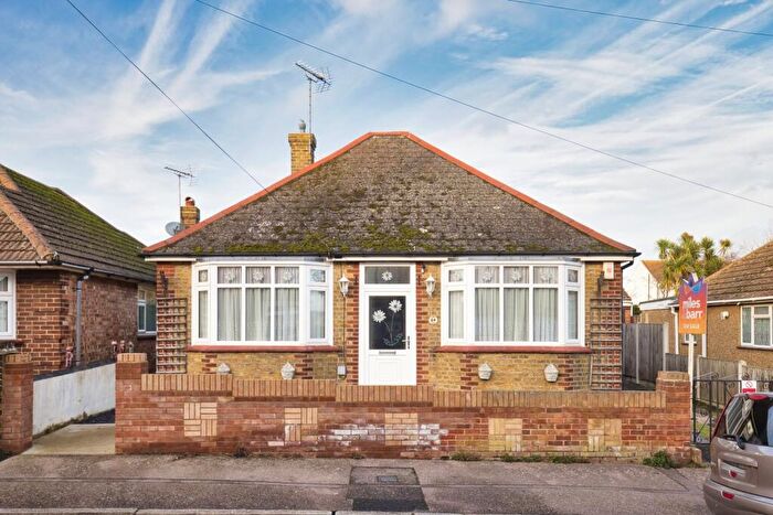2 Bedroom Bungalow For Sale In Queens Avenue, Ramsgate, Kent, CT12