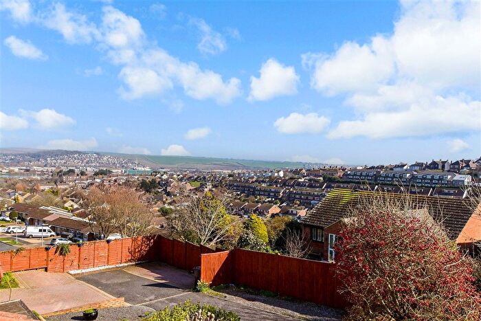 4 Bedroom Detached House For Sale In Anderson Close, Newhaven, East Sussex, BN9