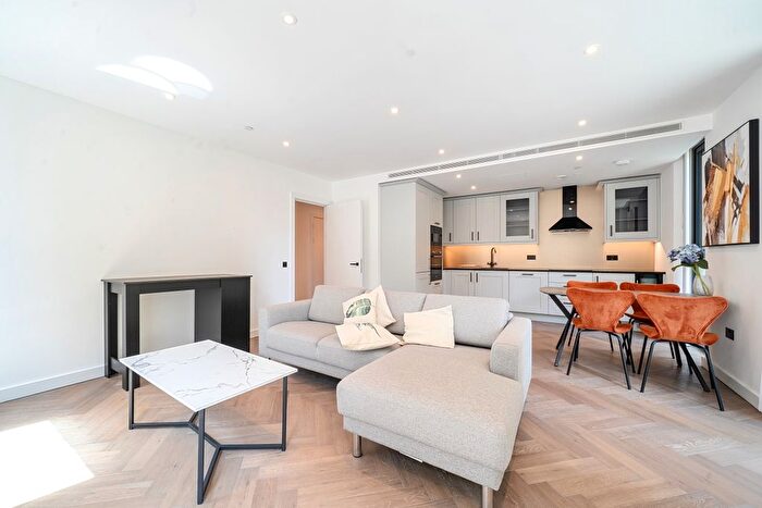 2 Bedroom Flat To Rent In Merino Gardens, Wapping, E1W