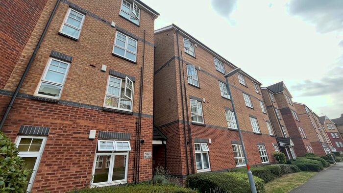 2 Bedroom Flat To Rent In Beckets View, Northampton, NN1
