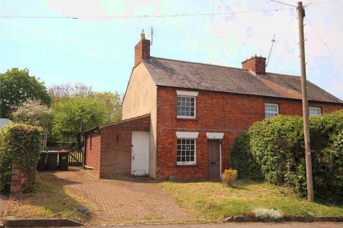 3 Bedroom Semi-Detached House For Sale In Pavenham Road, Felmersham, Bedford, Bedfordshire, MK43