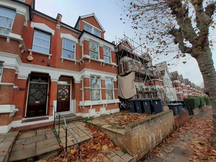 3 Bedroom Flat To Rent In Curzon Road, Muswell Hill, N10