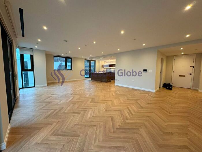 3 Bedroom Flat To Rent In King's Road, London, SW6