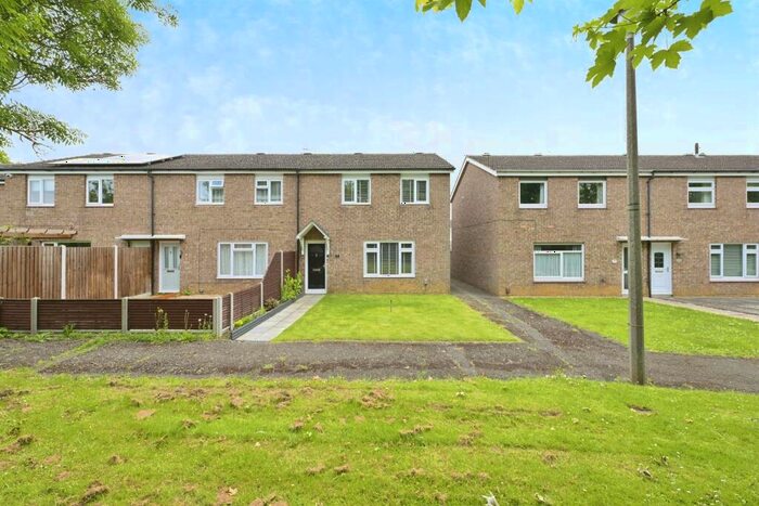 4 Bedroom End Of Terrace House For Sale In Duchess Close, Eaton Socon, St. Neots, PE19