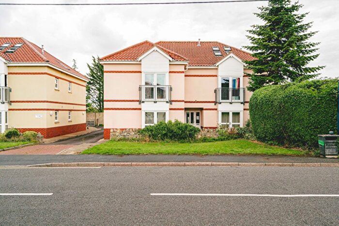 2 Bedroom Flat For Sale In Highridge Court, Highridge Green, Bristol, Avon, BS13
