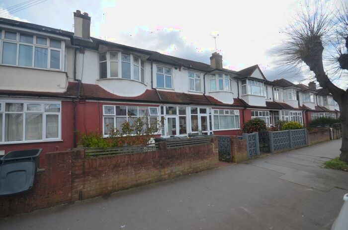 2 Bedroom Flat To Rent In Stanford Road, Norbury, London, SW16