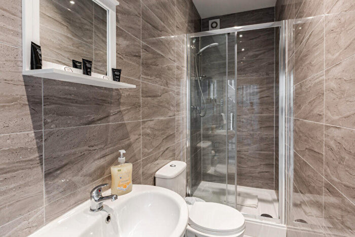 7 Bedroom Terraced House To Rent In Pemberton Road (Hmo Liverpool), L13