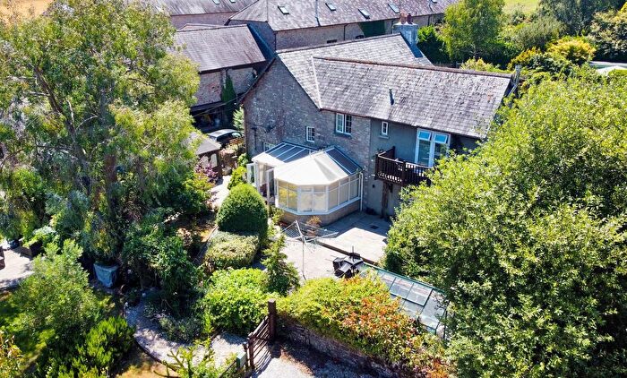 4 Bedroom Semi-Detached House For Sale In Bulleigh Barton Cottages, Ipplepen, TQ12