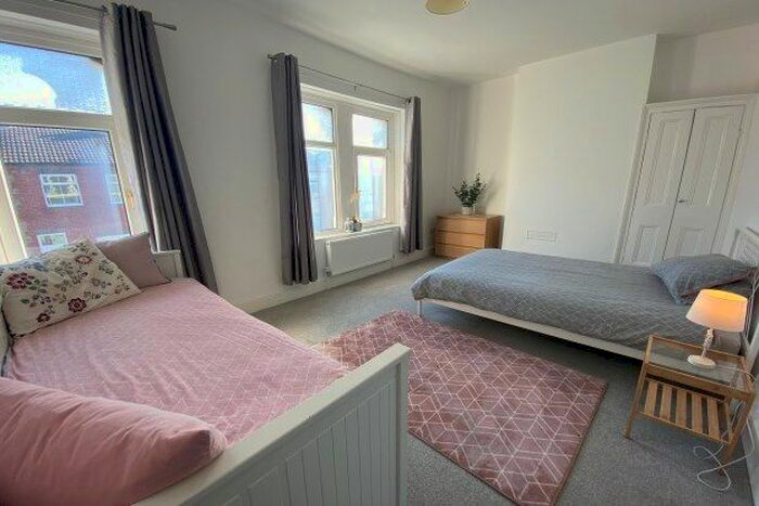 4 Bedroom Terraced House To Rent In Railway Street, Cardiff, CF24