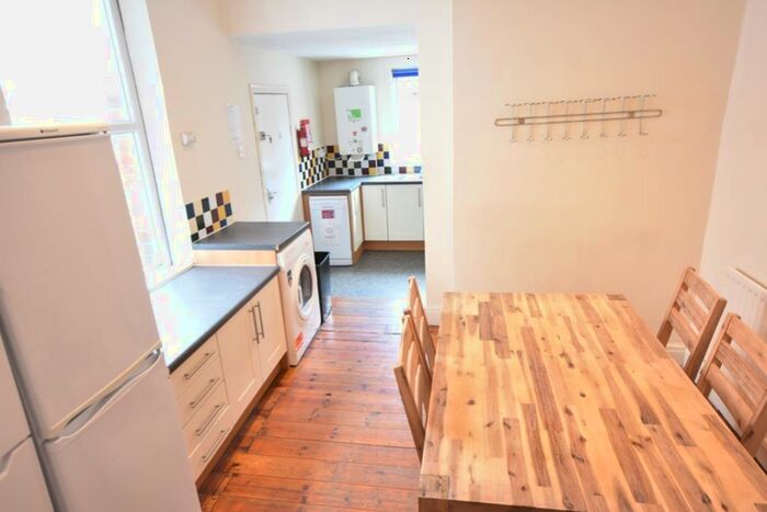 7 Bedroom Terraced House To Rent In Lyndhurst Avenue, Jesmond, NE2