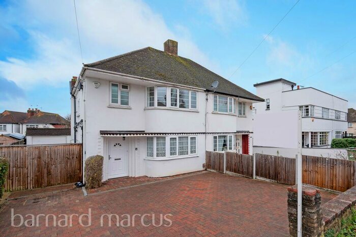 3 Bedroom Semi-Detached House To Rent In Barnfield, New Malden, KT3
