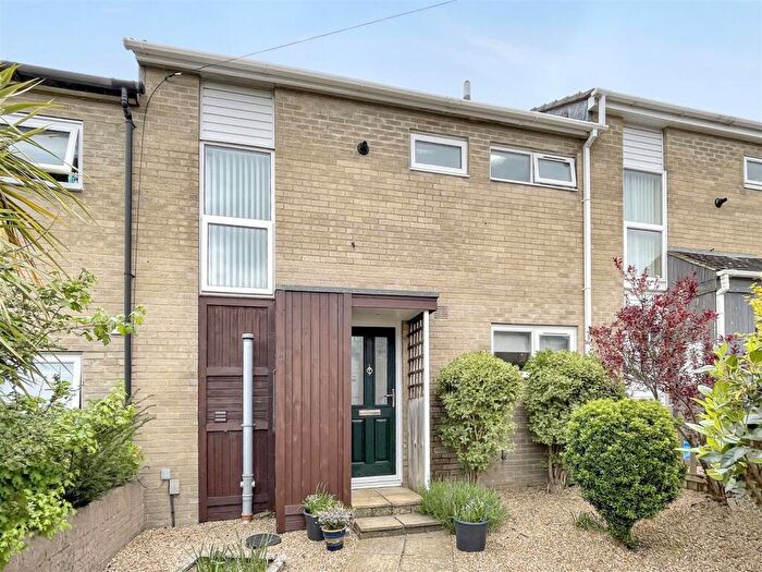 2 Bedroom Terraced House For Sale In Randalls Croft Road, Wilton, SP2
