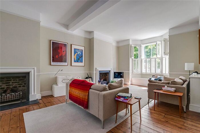 4 Bedroom Terraced House To Rent In Mallinson Road, SW11