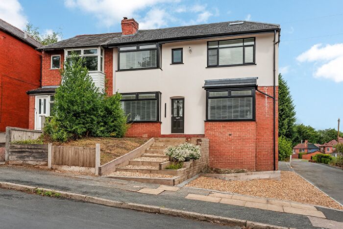4 Bedroom Semi-Detached House For Sale In Sharples Avenue, Sharples, Bolton, BL1
