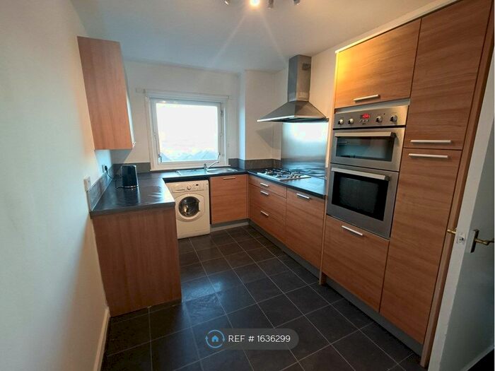 2 Bedroom Maisonette To Rent In Cadoc Street, Cambuslang, Glasgow, G72