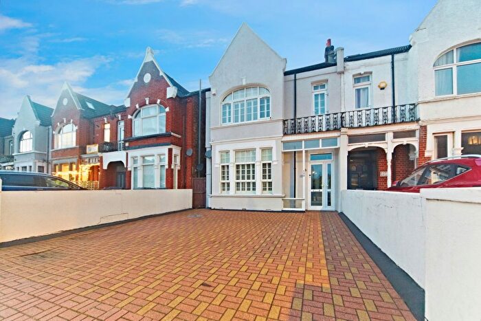 4 Bedroom Semi Detached House For Sale In Mitcham Lane, London, SW16