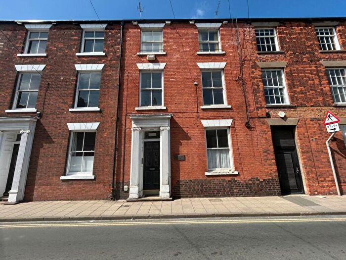 1 Bedroom Flat To Rent In Railway Street, Beverley, East Yorkshire, HU17