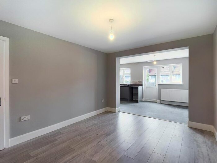 4 Bedroom Terraced House To Rent In Dawpool Road, London, NW2