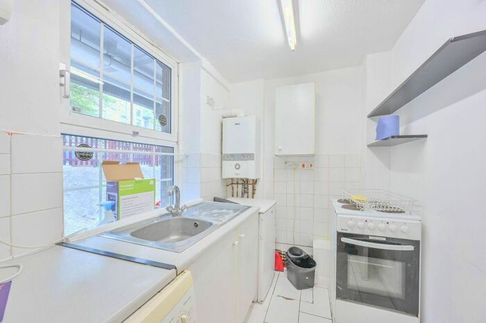 Studio To Rent In Ebury Bridge Road, Pimlico, London, SW1W