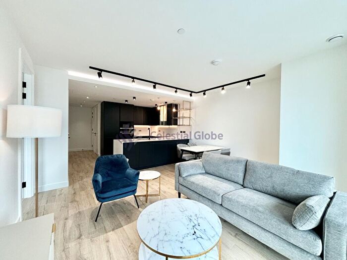 2 Bedroom Flat To Rent In Valencia Tower, Bollinder Place, Islington, London, EC1V