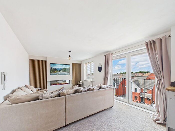 2 Bedroom Flat For Sale In St. Michael's Vale, Hebburn, NE31
