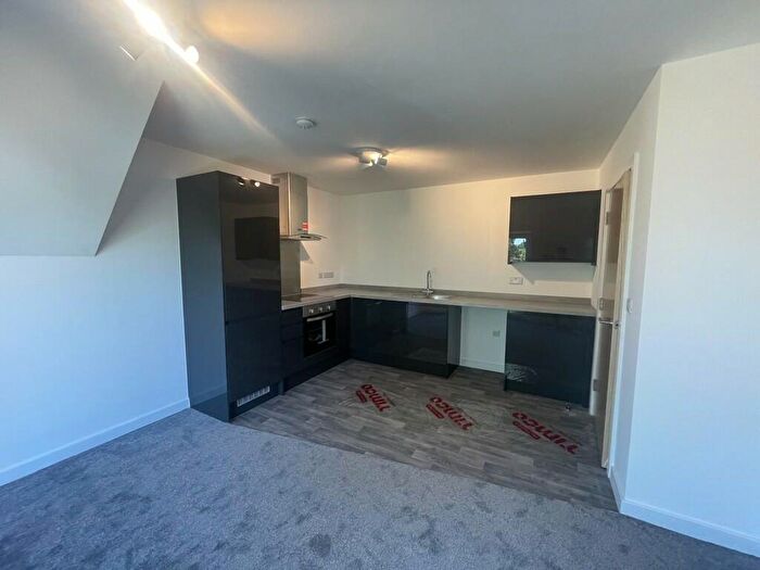 1 Bedroom Apartment To Rent In Burton Lodge, Highclere Drive, Carlton, NG4