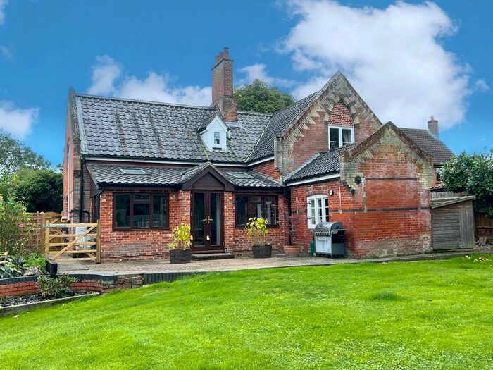 4 Bedroom Detached House For Sale In Church Walk, Shelfanger, Diss, IP22