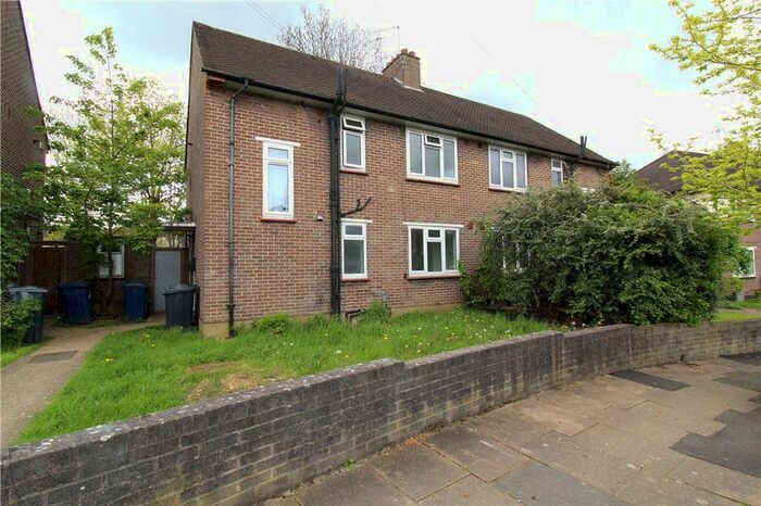 1 Bedroom Flat To Rent In Gifford Gardens, Ealing, W7