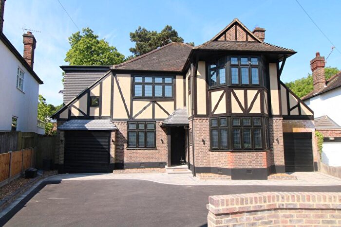 4 Bedroom Detached House For Sale In Copse Avenue, West Wickham, BR4