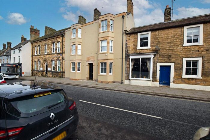 2 Bedroom Flat To Rent In Newgate, Barnard Castle, County Durham, DL12