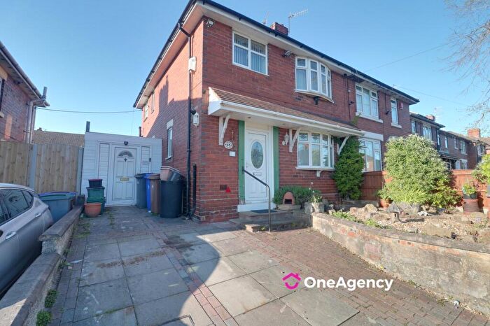 3 Bedroom Semi-Detached House For Sale In Corneville Road, Bucknall, Stoke-on-Trent, ST2