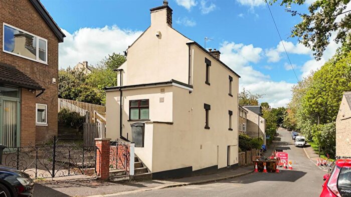 3 Bedroom Semi-Detached House For Sale In Matlock Road, Walkley, S6