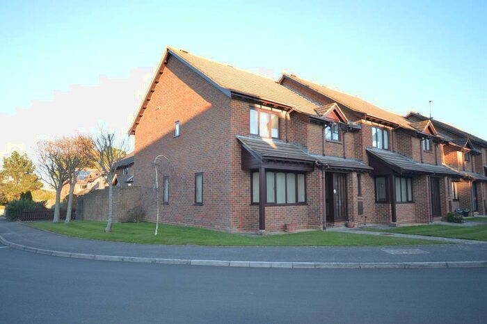 4 Bedroom Semi-Detached House To Rent In Kensington Park, Milford On Sea, Lymington, Hampshire, SO41