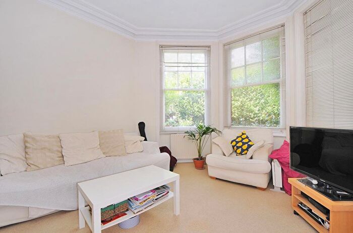 1 Bedroom Flat To Rent In Alexandra Park Road, Muswell Hill, London, N10
