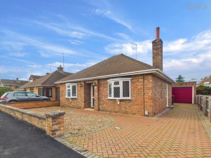 2 Bedroom Detached Bungalow For Sale In Hillward Close, Orton Longueville, Peterborough, PE2