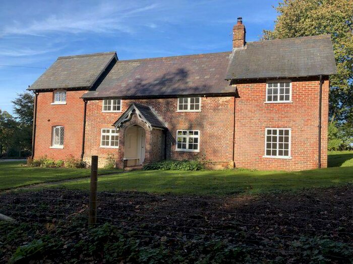 3 Bedroom Cottage To Rent In Colemore, Nr Alton / Petersfield, Hampshire, GU34