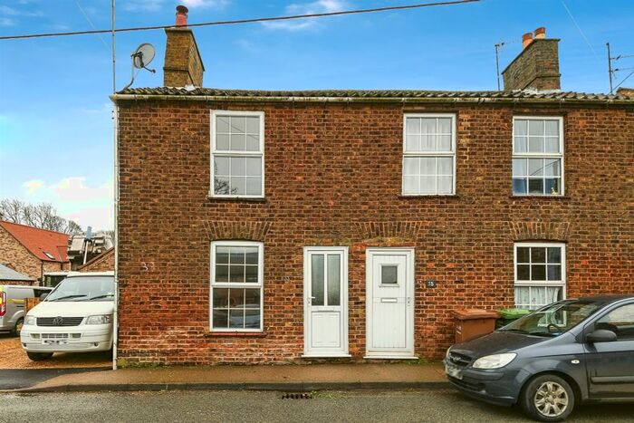 3 Bedroom Semi-Detached House To Rent In School Road, Upwell, Wisbech, PE14