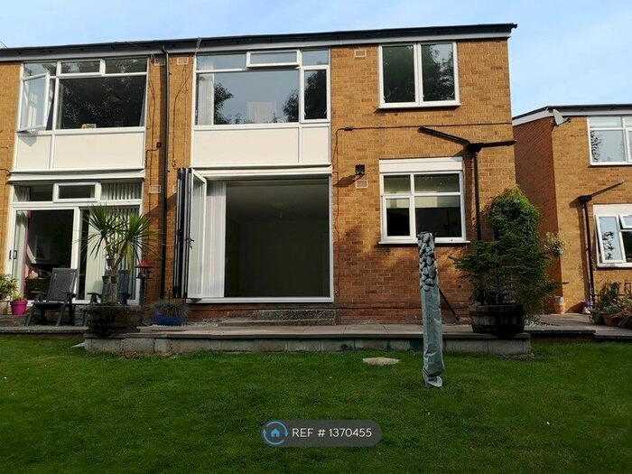 2 Bedroom Flat To Rent In Allesley Village, Coventry, CV5