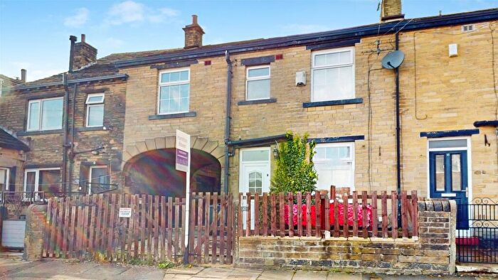 2 Bedroom Terraced House For Sale In Moor Top Road, Low Moor, Bradford, BD12