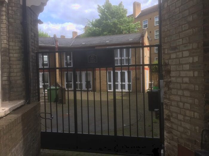 5 Bedroom Semi-Detached House To Rent In Tabley Road, Holloway, Islington, North London, N7