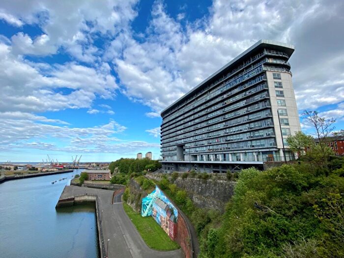3 Bedroom Apartment To Rent In Echo Building, West Wear Street, Sunderland, SR1