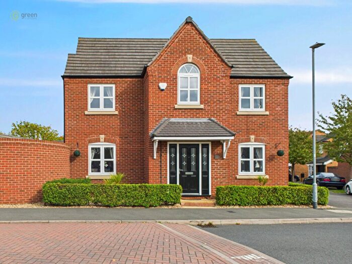 4 Bedroom Detached House For Sale In Croft Close, Two Gates, Tamworth, B77